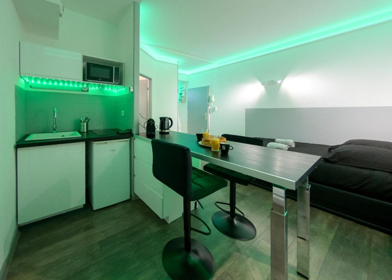 Appart'Hotel De La Gare - Cocooning Montbéliard Dış mekan fotoğraf